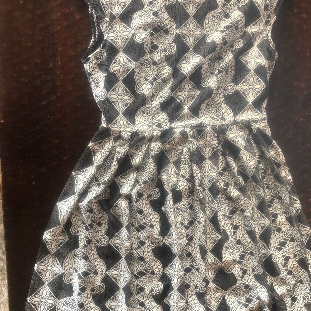 Altard State Dress - Picture 3 of 5